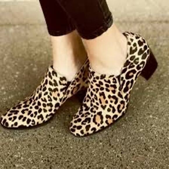 Aetrex Delaney Weatherproof Cheetah Print Heeled Ankle Booties Size 6.5 - Picture 1 of 7